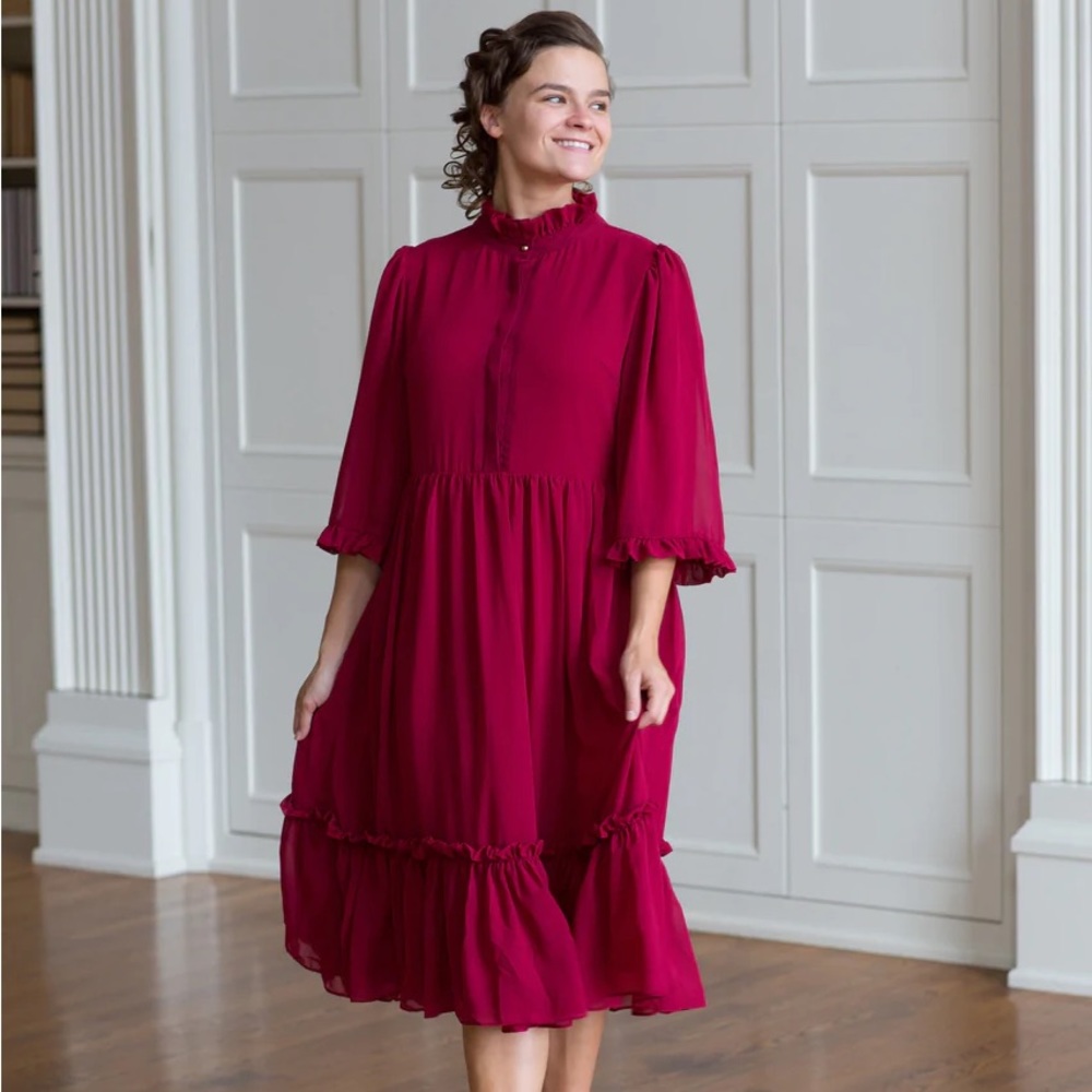 Dainty Jewell’s Delightfully Dainty Dress in Wine